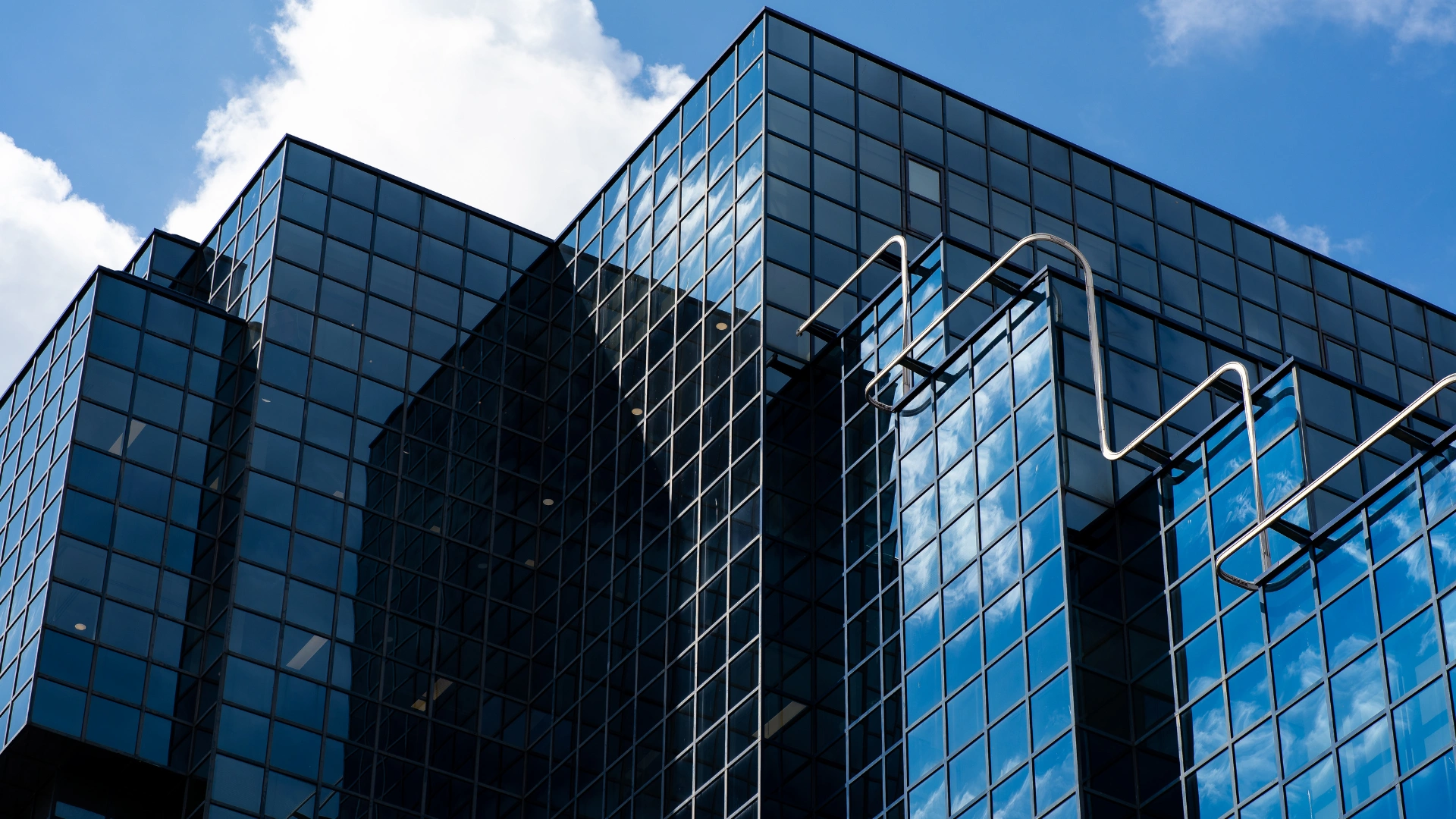 A Structured, End-to-End Installation Process